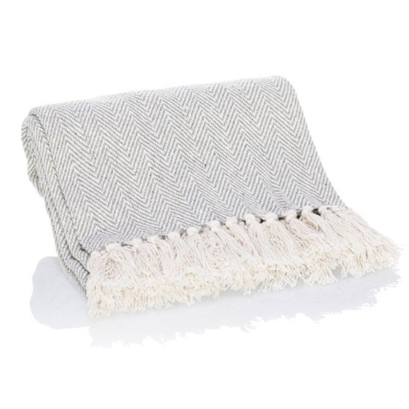 Thirty-One Fringe THROW Blanket GRAY CHEVRON 50 x 60 Cotton Blend RETIRED New! - Picture 6 of 7